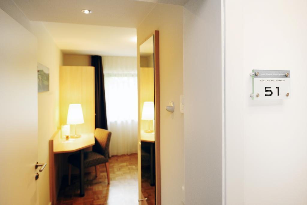 ホテル Haus Maria Lindenberg ザンクト・ペーター 部屋 写真